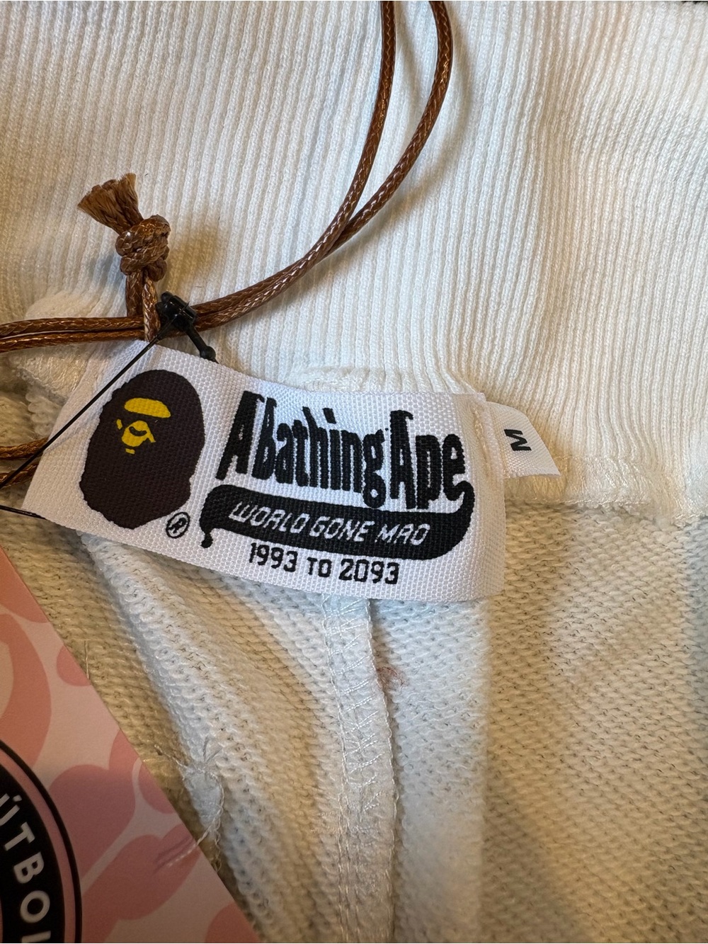 Bape Miami Camo Knit Shorts - Beige & Pink Logo - Picture 5 of 9